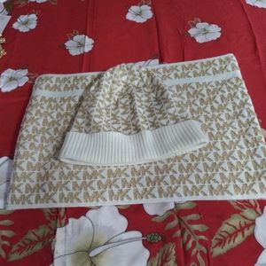 Michael kors hat and scarf set